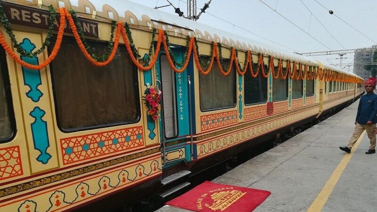 How to Book Your Journey with Palace on Wheels