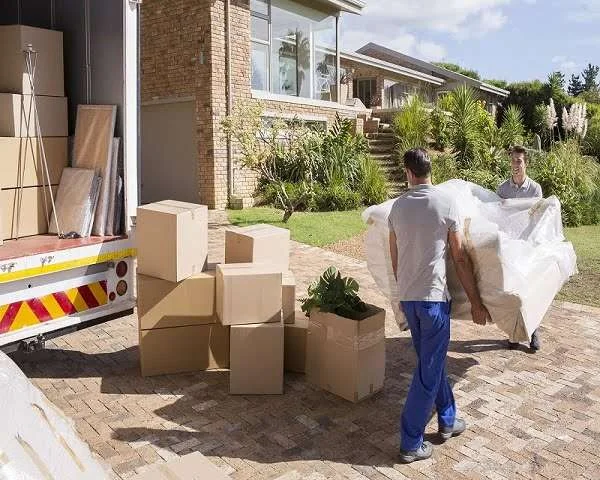 How to Pack Fragile Items Safely for Your Phoenix Move