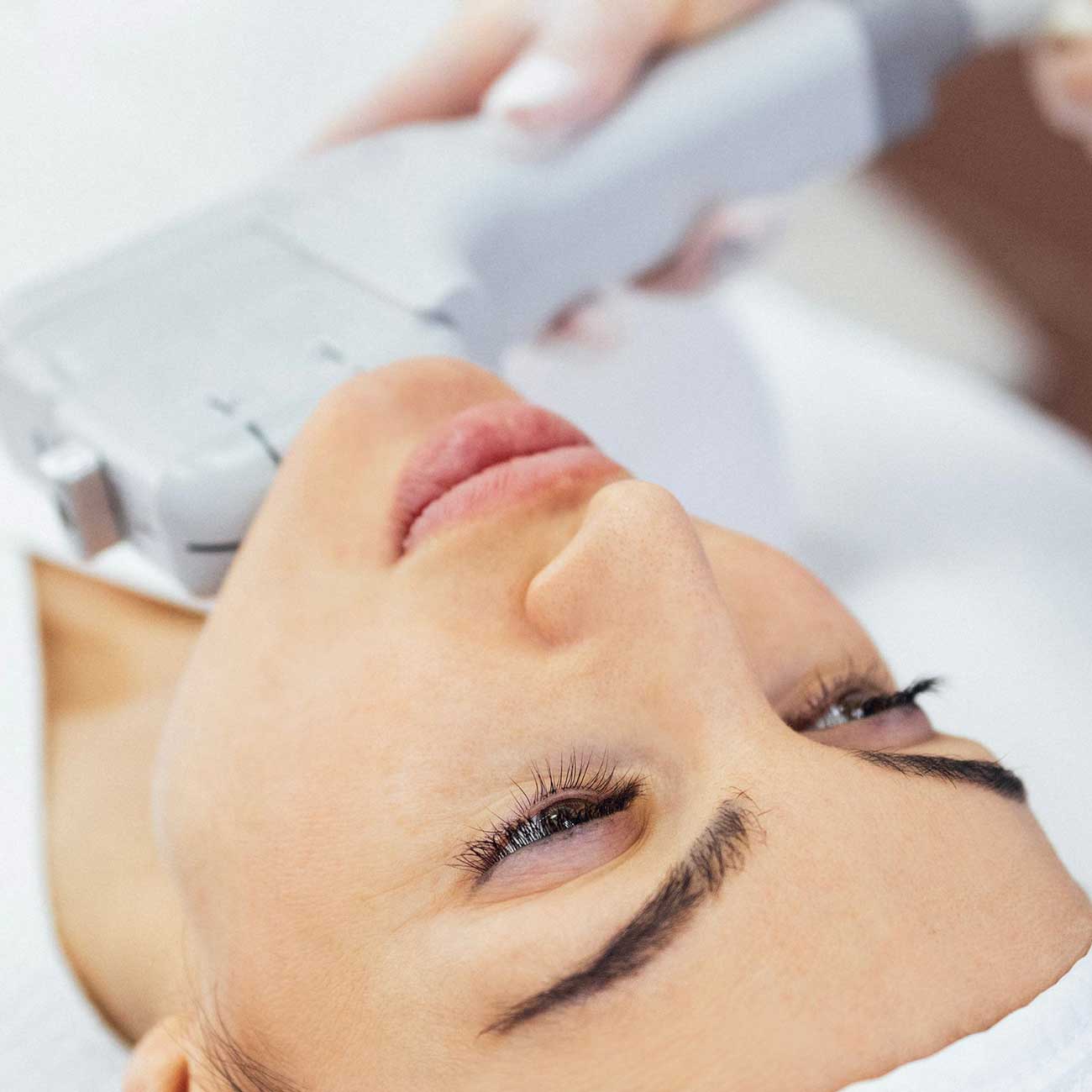 Can HIFU Lift Sagging Jawline and Neck Skin?