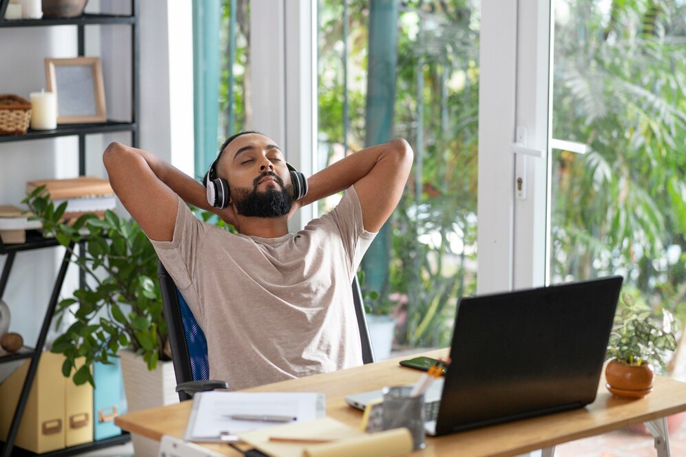 With an emphasis on coping mechanisms and emotional processing, counseling provides CBT, IPT, and psychodynamic methods for managing depression.