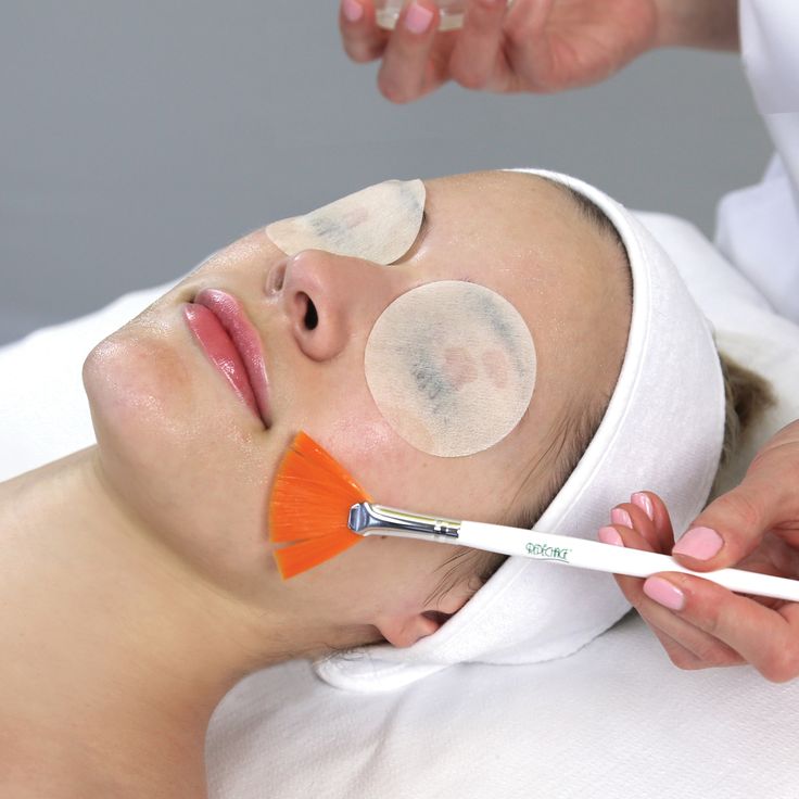 Top Dermatologists for Peels in Riyadh