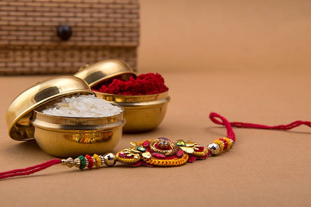 Send Rakhi with sweets to Dallas