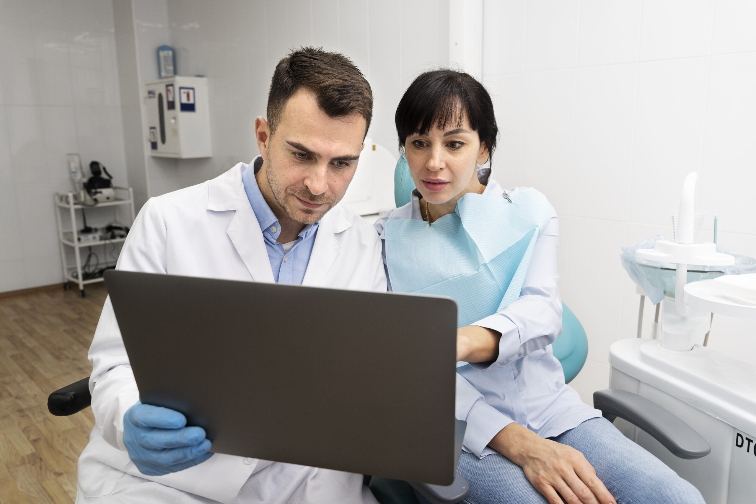 Why Dental Practices Should Outsource Dental Billing